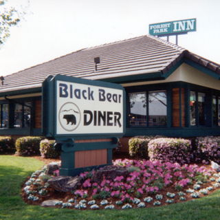 Gilroy Black Bear Diner location